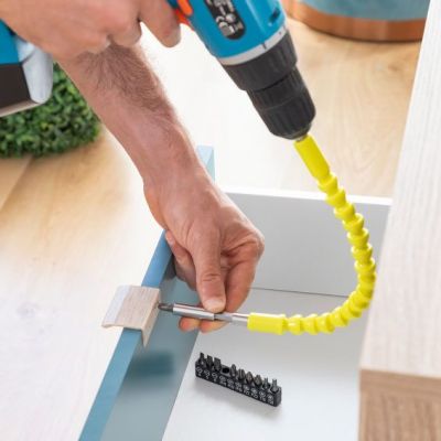 Biegsame magnetische Schraubendreherverlängerung mit Zubehör